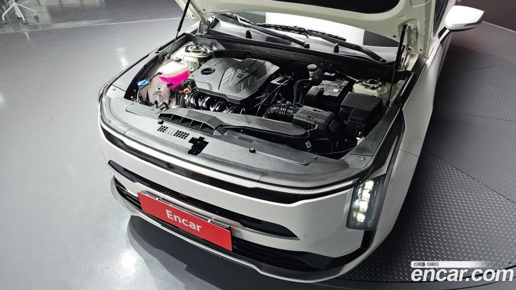 Kia K8 2.5 Gasoline 2WD, 2025