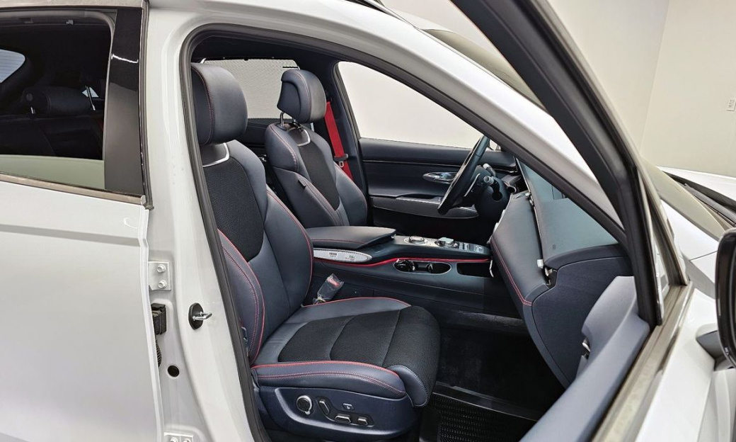 Genesis GV70 2.5T Gasoline AWD, 2023
