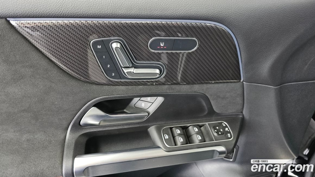Mercedes-Benz GLB-Class AMG GLB35 4MATIC, 2024
