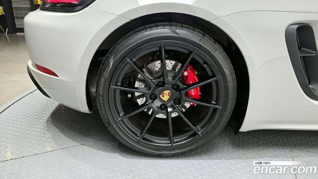 Porsche 718 4.0 GTS, 2024