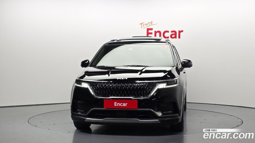 Kia Carnival 9-Seater Signature, 2023