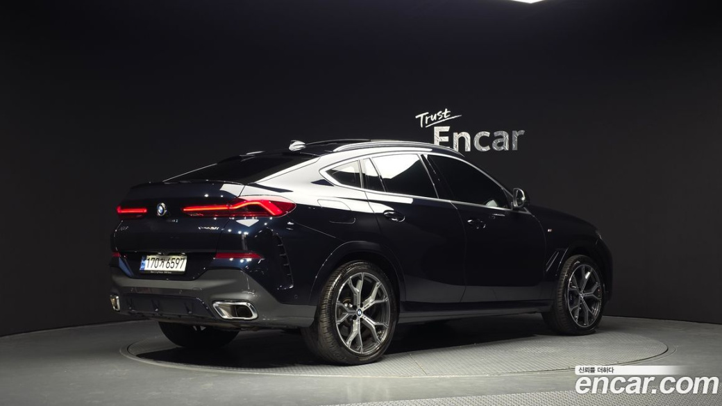 BMW X6 xDrive40i M Sport, 2023