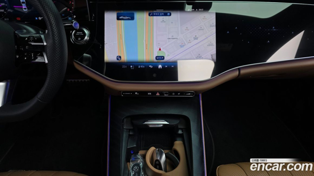 Mercedes-Benz E-Class E300 4MATIC AMG Line, 2025