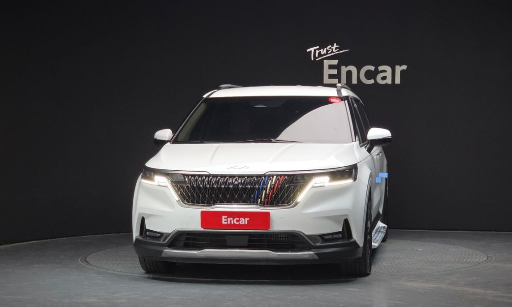 Kia Carnival 9-Seater Signature, 2023