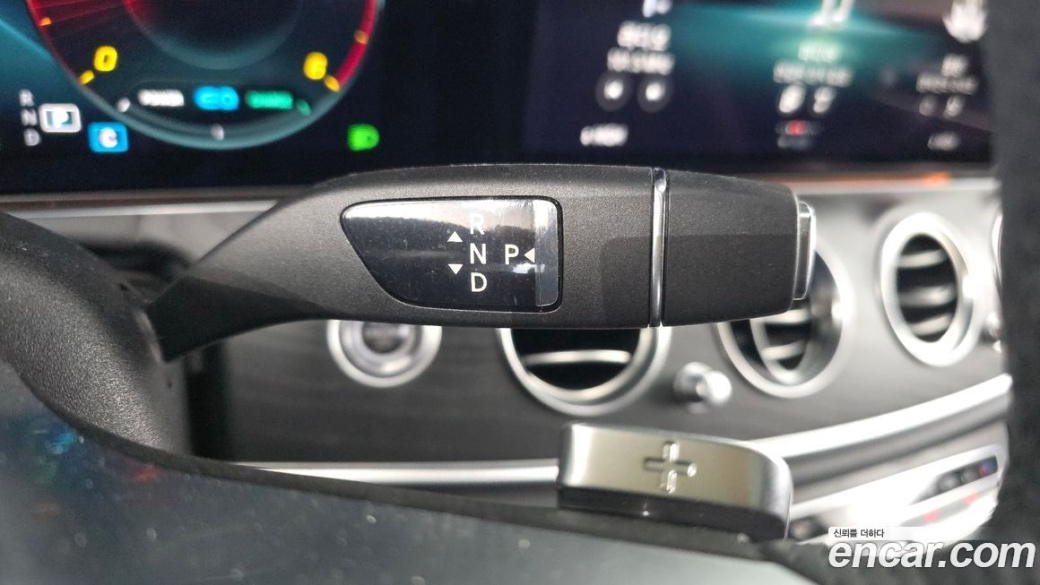 Mercedes-Benz E-Class E220d 4MATIC AMG Line, 2022