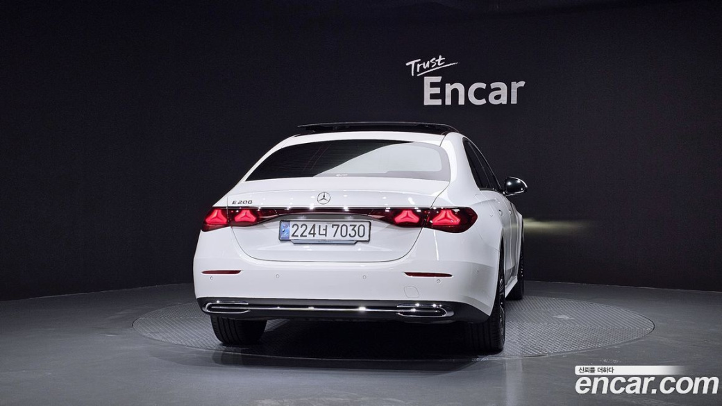 Mercedes-Benz E-Class E200 Avantgarde, 2024