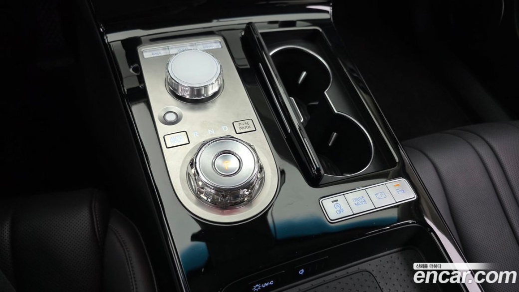 Genesis G80 Gasoline 2.5 Turbo 2WD, 2025