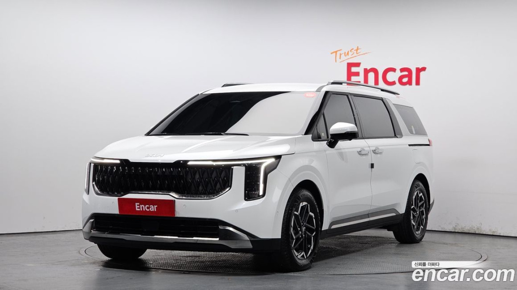 Kia Carnival 9-Seater Signature, 2025