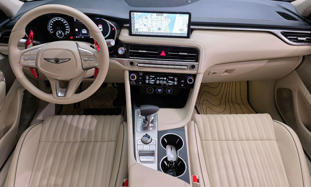Genesis G70 Gasoline 2.5T 4WD, 2025