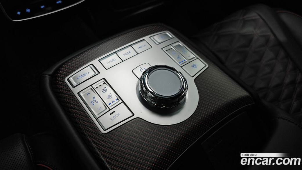 Genesis G80 Gasoline 2.5 Turbo AWD, 2025