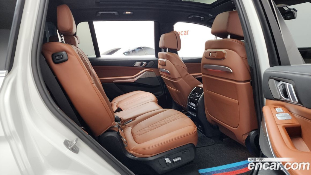 BMW X7 xDrive 40i Design Pure Excellence 7-Seater, 2024