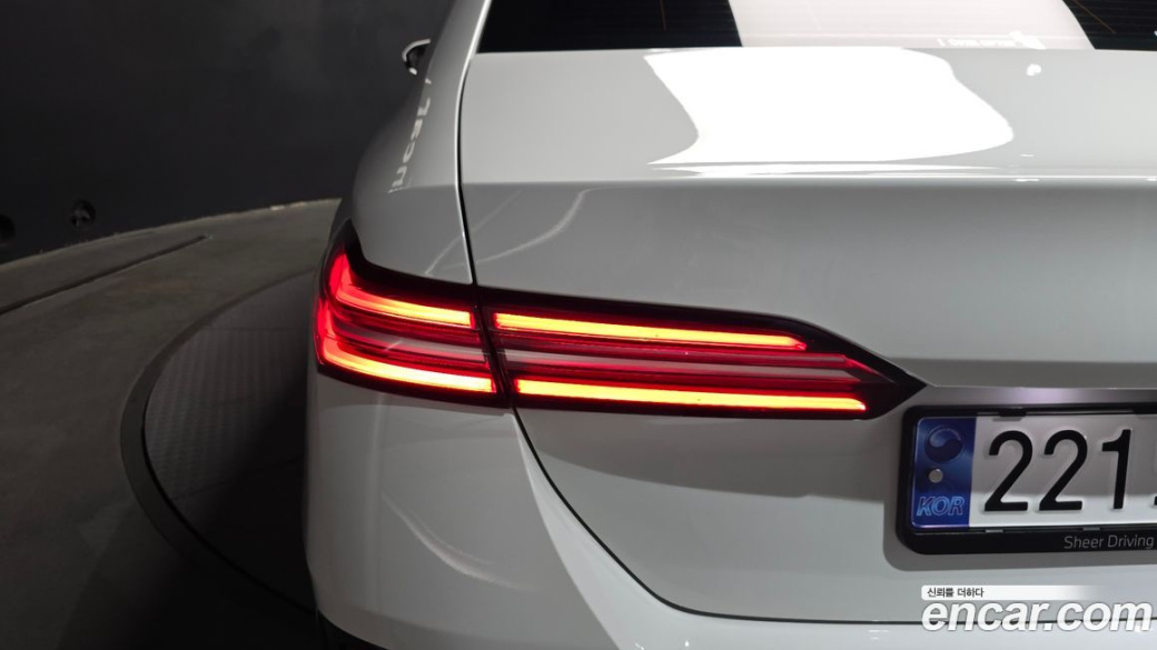 BMW 5-Series 520i M Sport, 2024