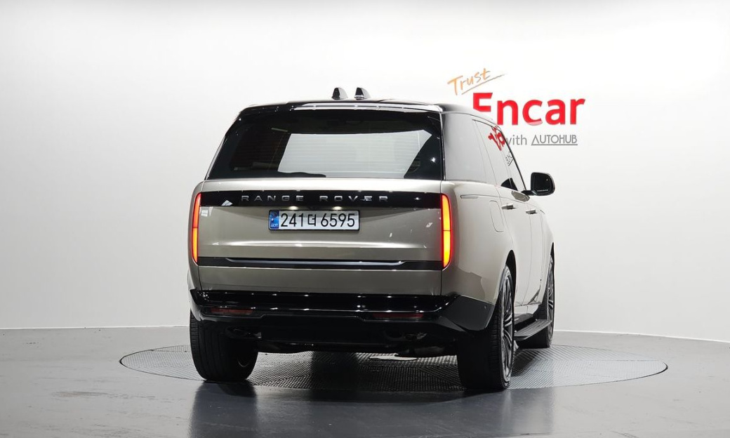 Land Rover Range Rover P530 Autobiography Long Wheel Base, 2024