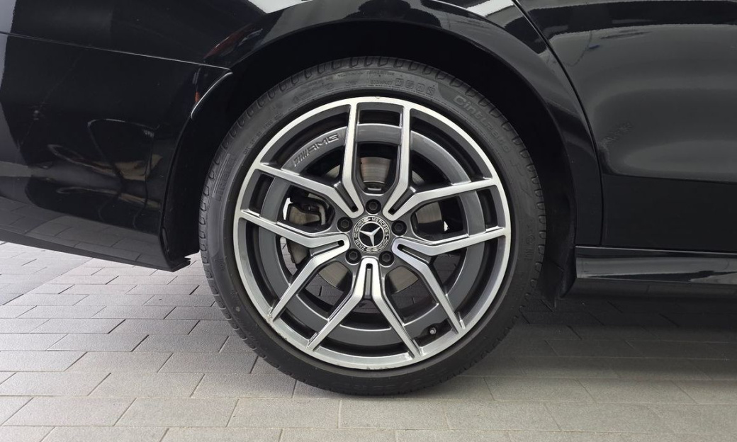 Mercedes-Benz E-Class E220d 4MATIC AMG Line, 2021