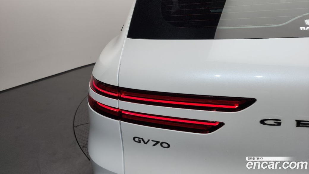 Genesis GV70 2.5T Gasoline 2WD, 2024