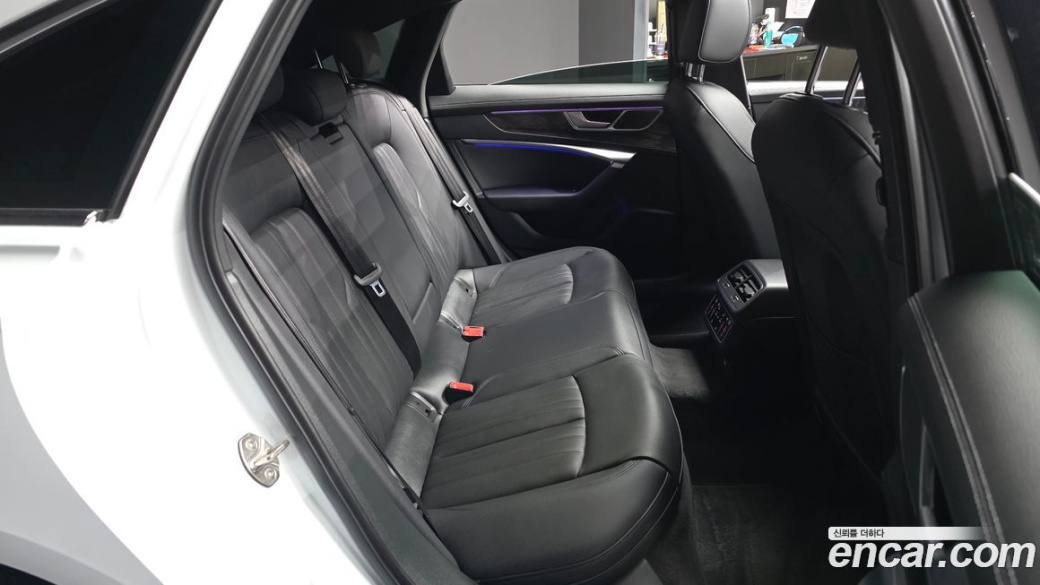 Audi A6 45 TFSI Premium, 2023