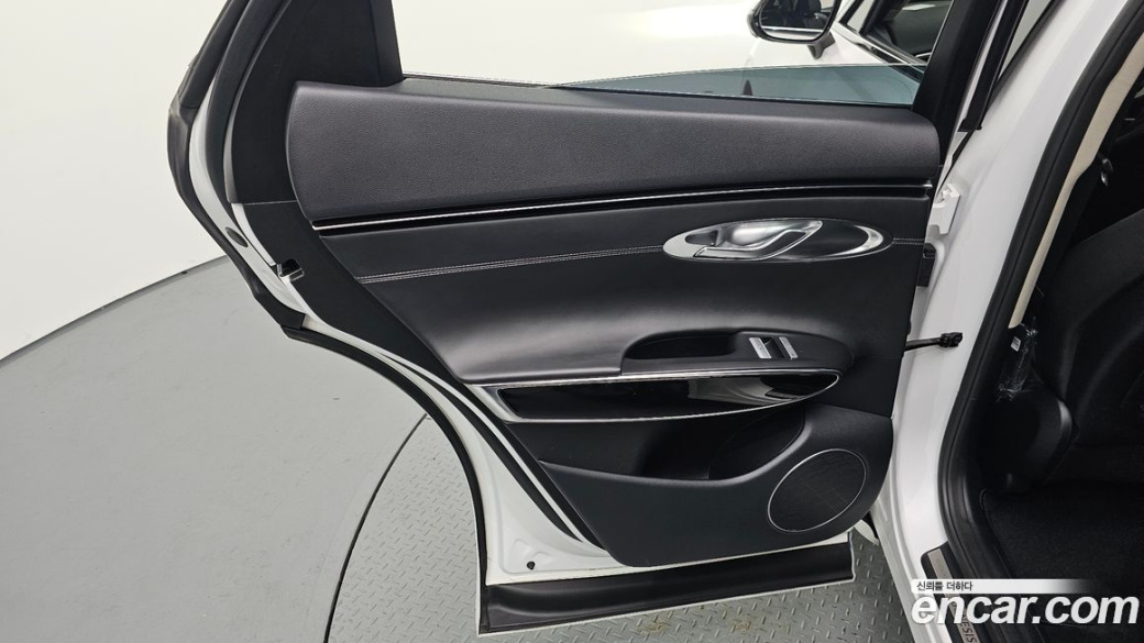 Genesis GV70 2.5T Gasoline 2WD, 2021