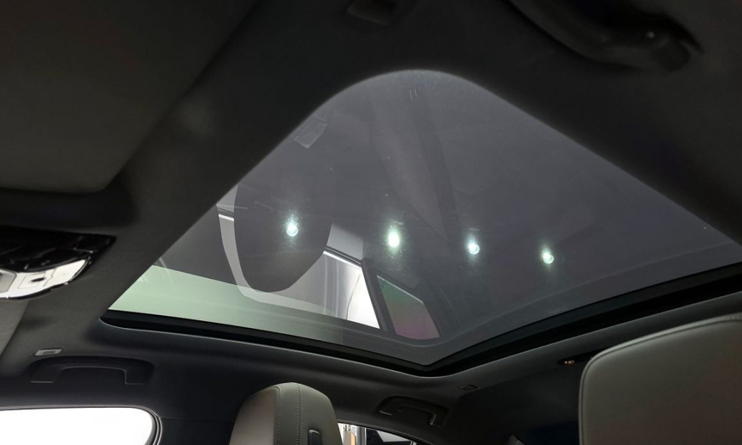 BMW 5-Series 520i, 2024