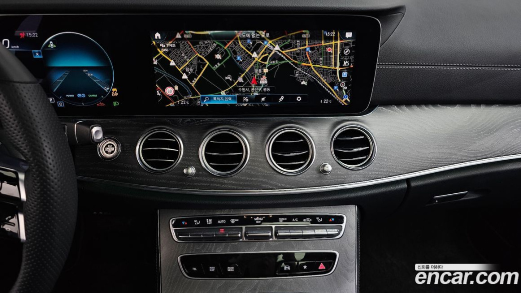 Mercedes-Benz E-Class E350 4MATIC AMG Line, 2022