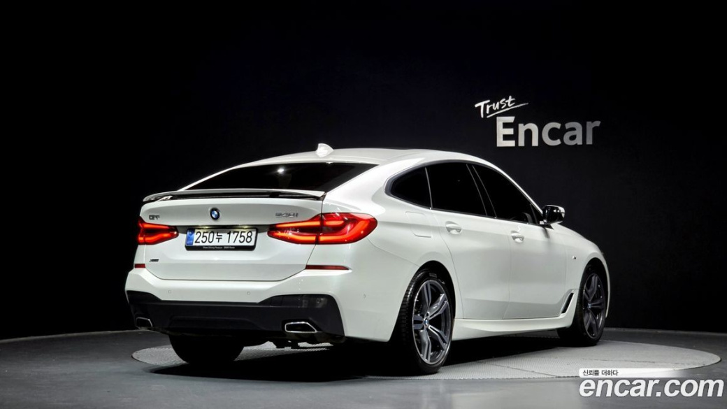 BMW Gran Turismo 640i xDrive M Sport, 2022