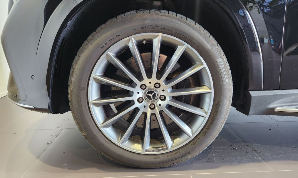 Mercedes-Benz GLE-Class GLE450 4MATIC, 2025