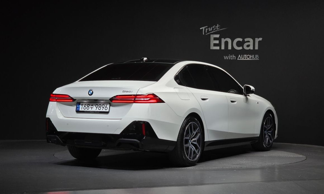 BMW 5-Series 520i M Sport, 2024