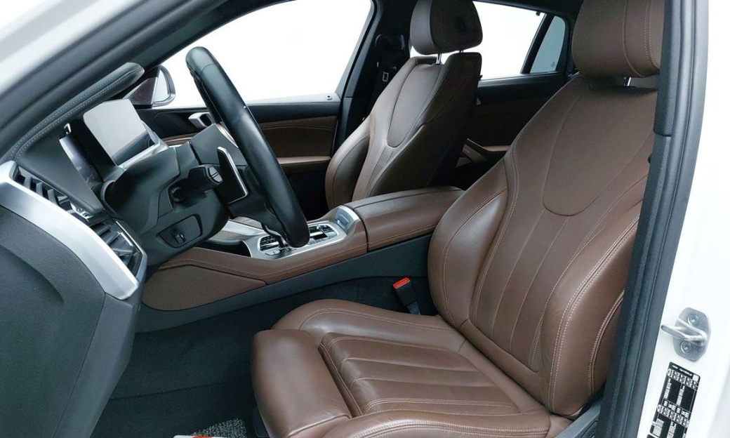 BMW X6 xDrive40i M Sport, 2022