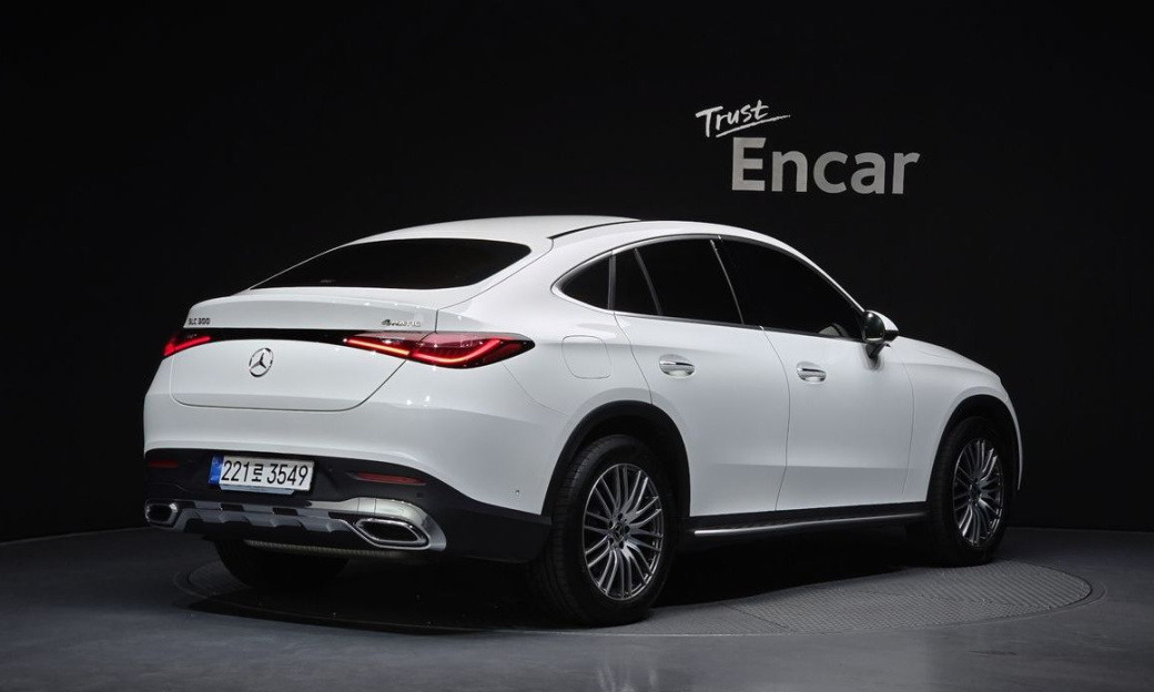Mercedes-Benz GLC-Class GLC300 4MATIC Avnatgarde Coupe, 2025