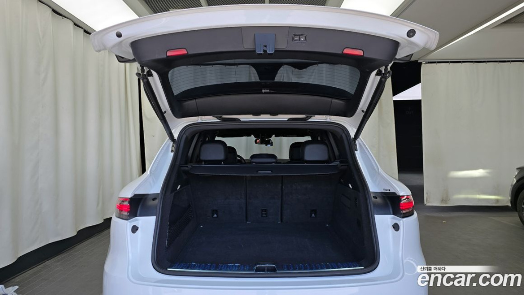 Porsche Cayenne 3.0, 2023