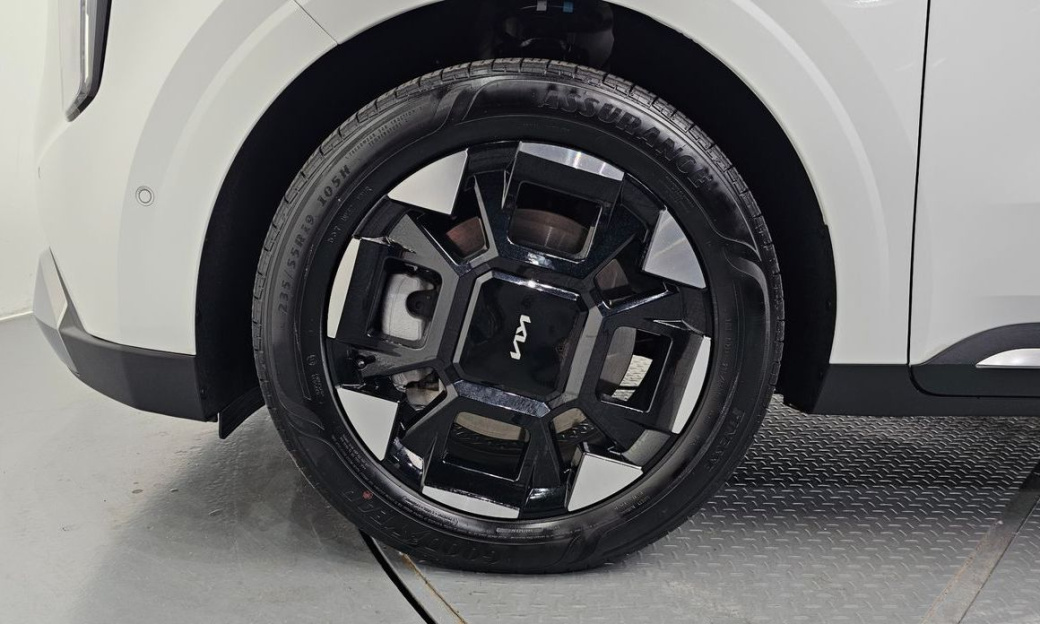 Kia Carnival 9-Seater Noblesse, 2025
