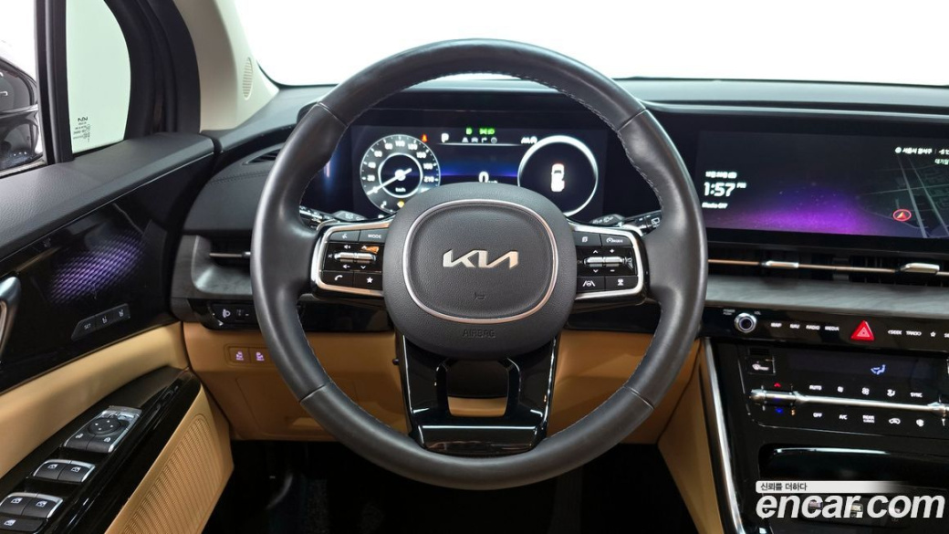 Kia Carnival 9-Seater Signature, 2023