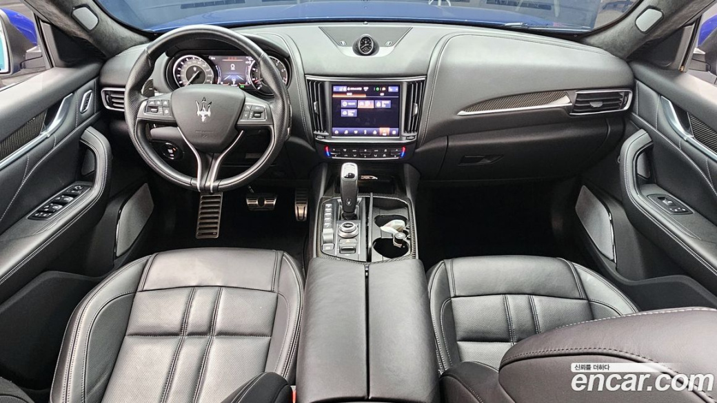 Maserati Levante 3.0 AWD Modena, 2022