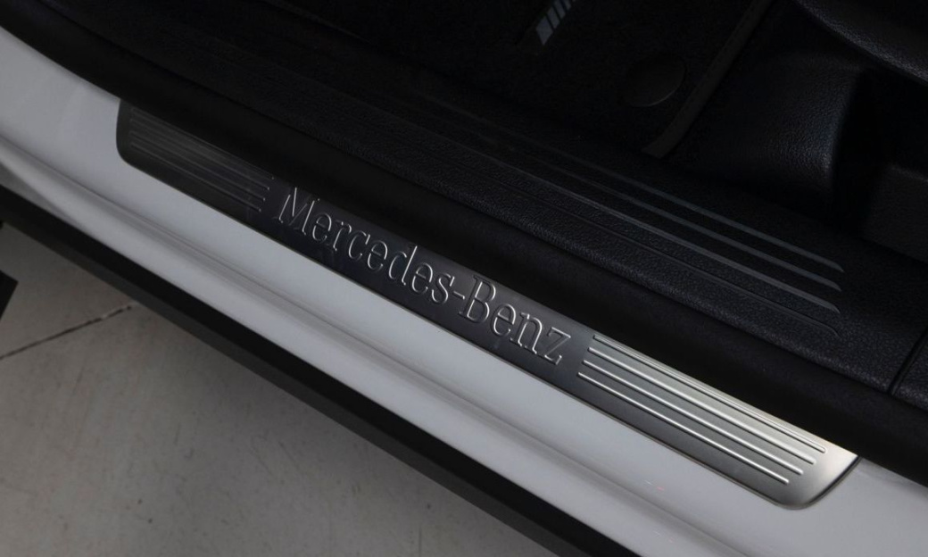Mercedes-Benz GLA-Class GLA250 4MATIC, 2025