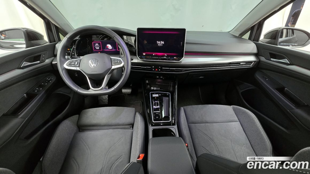 Volkswagen Golf 2.0 TDI Prestige, 2025