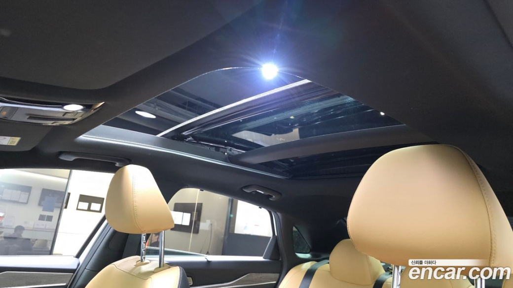Kia K5 2.0, 2023