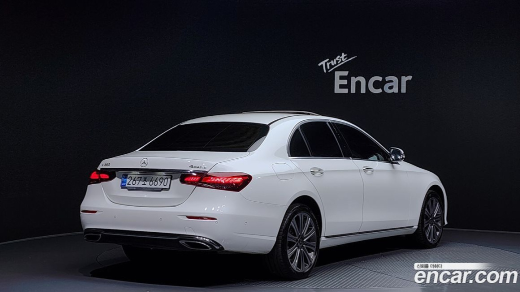 Mercedes-Benz E-Class E350 4MATIC Exclusive, 2023