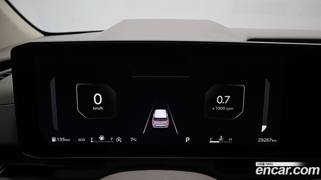 Kia Carnival 7-Seater Signature, 2024