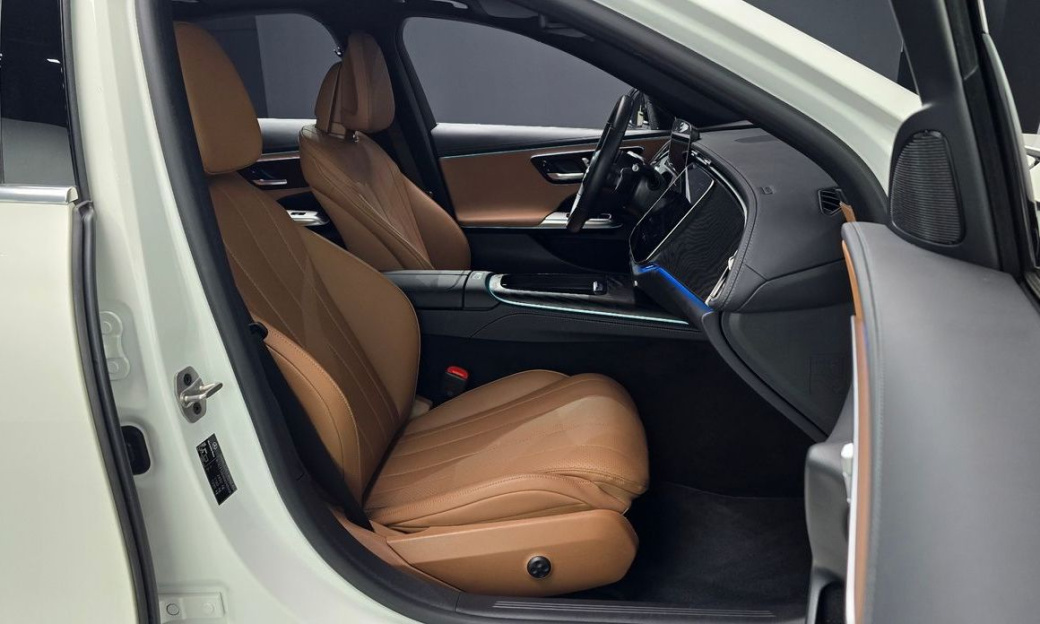 Mercedes-Benz E-Class E200 Avantgarde, 2024