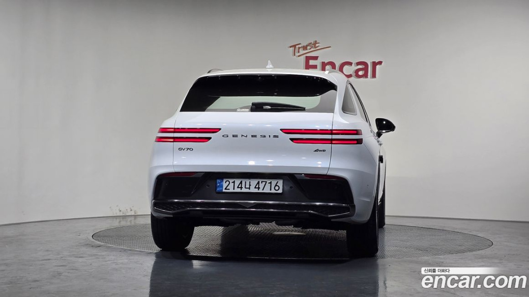 Genesis GV70 2.5T Gasoline AWD, 2025