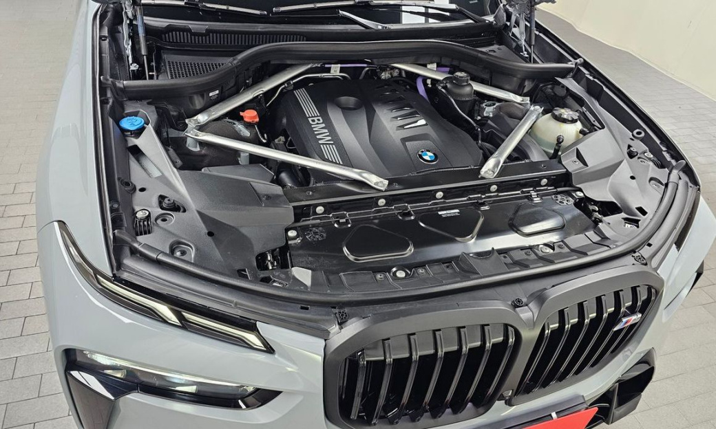 BMW X7 xDrive 40i M Sport 6STR, 2025