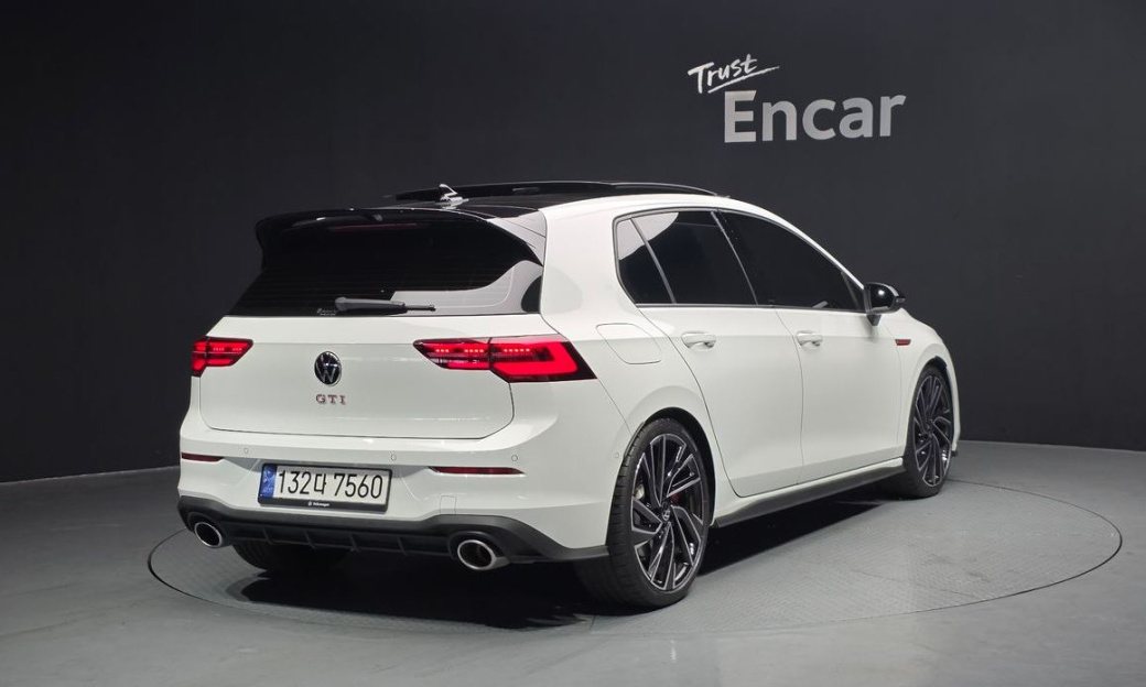 Volkswagen Golf 2.0 GTI, 2024