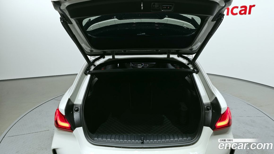 BMW 1-Series M135i xDrive, 2022