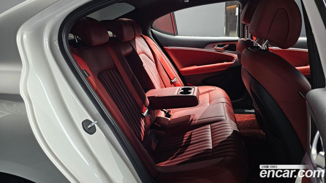 Genesis G70 Gasoline 2.0T 2WD, 2021