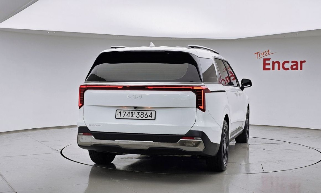 Kia Carnival 9-Seater Noblesse, 2025