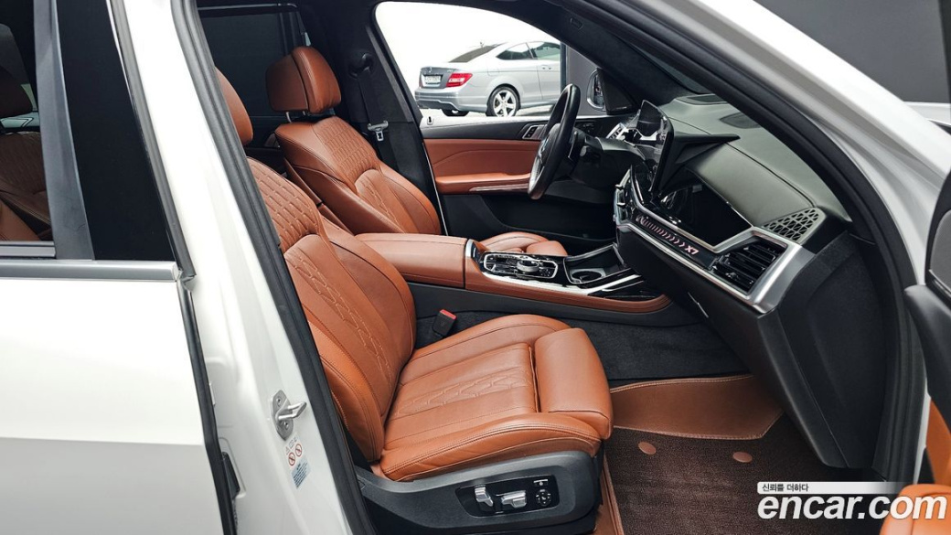 BMW X7 xDrive 40i M Sport 6STR, 2024