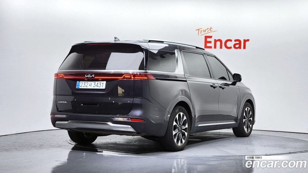 Kia Carnival 9-Seater Signature, 2023