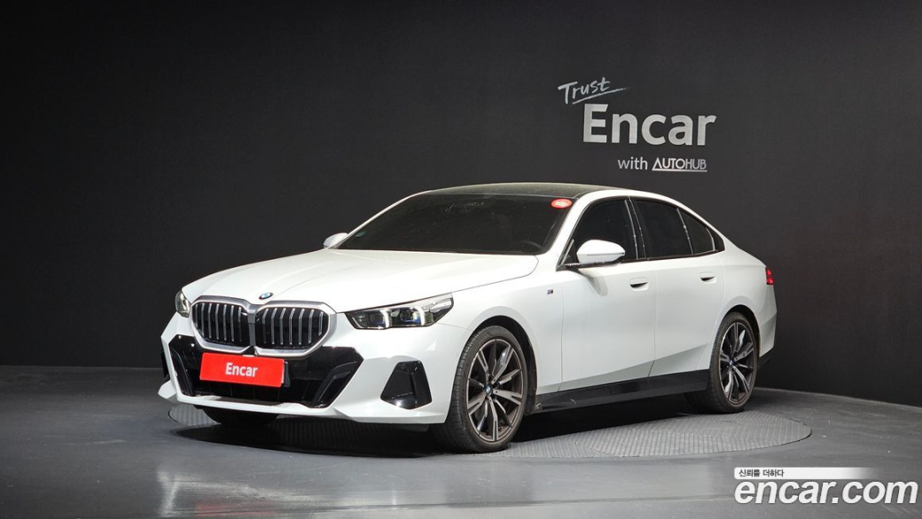 BMW 5-Series 530i xDrive M Sport, 2024