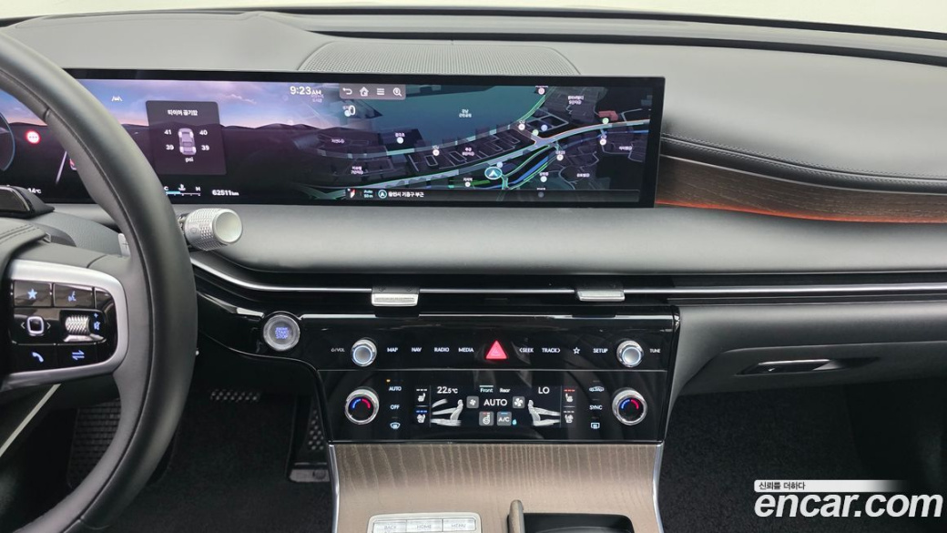 Genesis G80 Gasoline 2.5 Turbo AWD, 2025