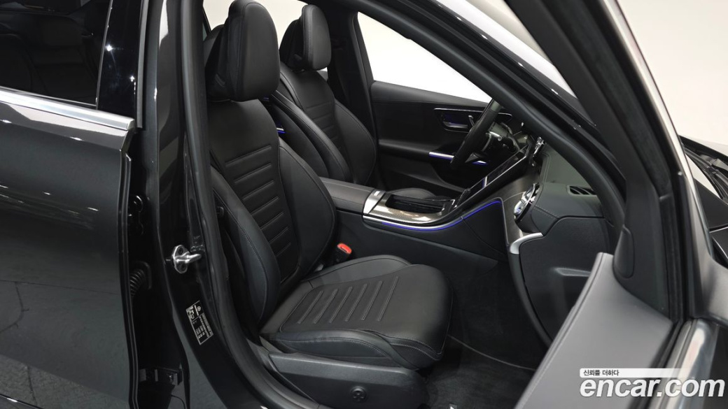 Mercedes-Benz C-Class C300 AMG Line, 2022