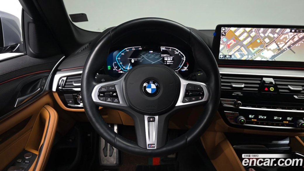 BMW 5-Series 520i M Sport, 2023